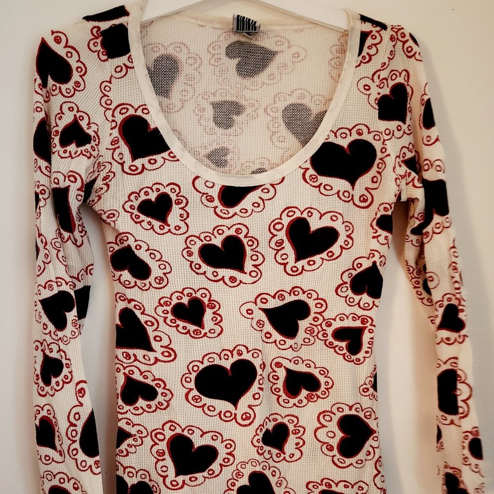 Scanty Womens Heart Print Thermal top L NWOT